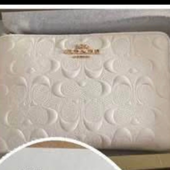 Coach small wristlet - Picture 1 of 1